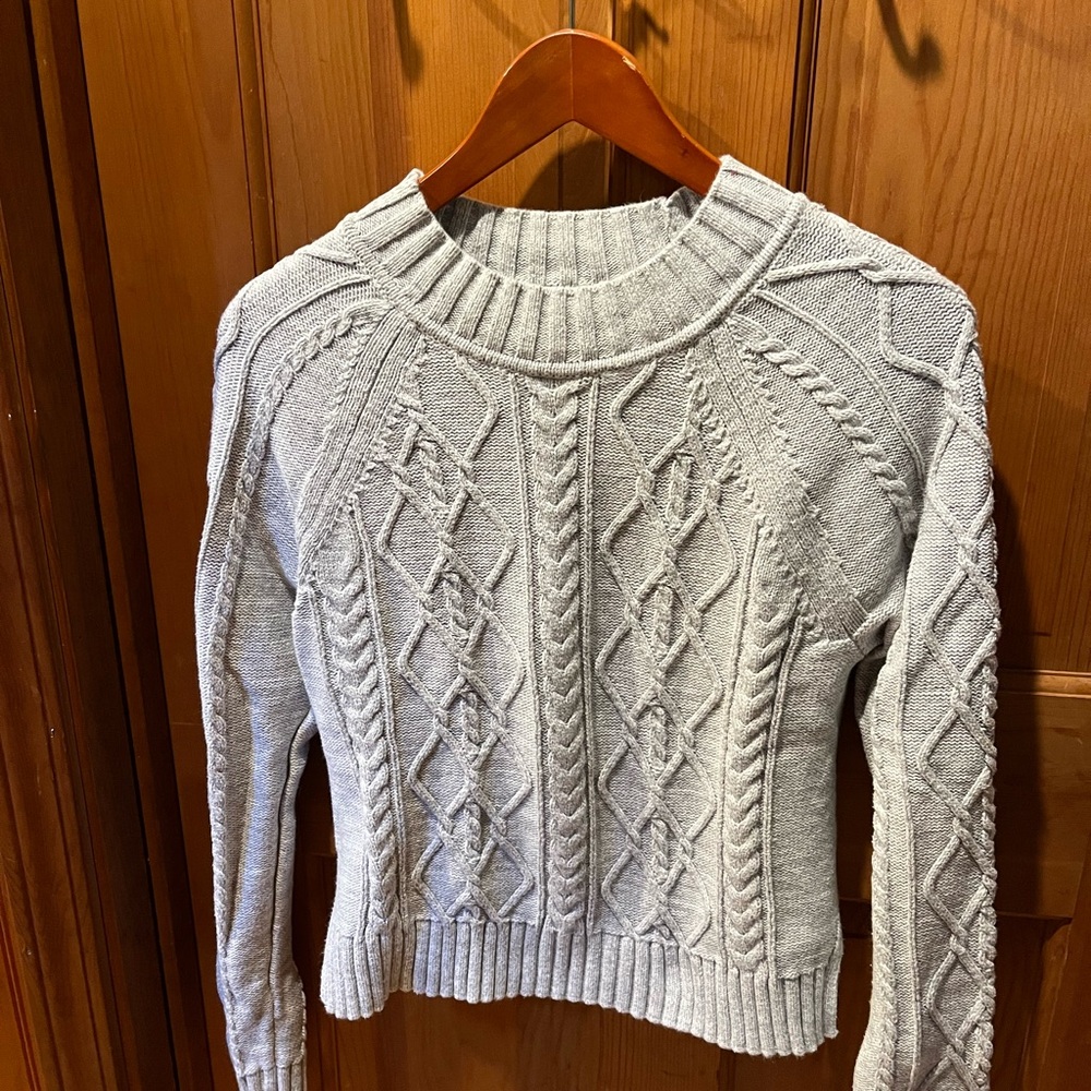 GAP Gray Crew Neck Cable Knit Sweater